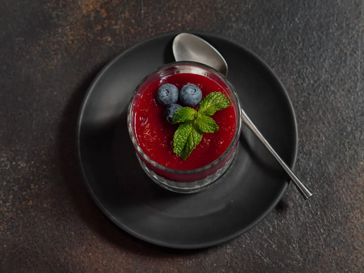 No-Bake Summer Pudding Cups: Recipe and Decoration Guide